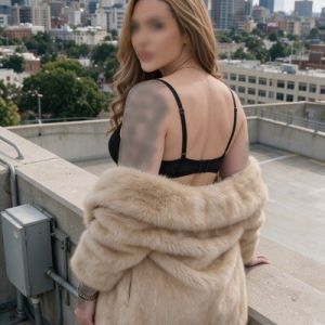 Adele Love | An Enchanting Mistress