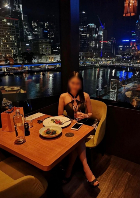 Lisa Linn | Petite & Busty Asian Cutie