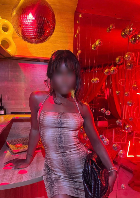 Aria Collins | Petite & Young Chocolate Treat | 0481 300 999
