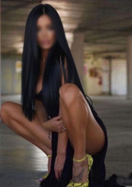 Natasha Monroe | Enchanting Aussie Babe 