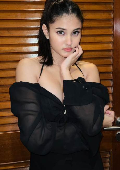 Call Girls In Delhi Uttam Nagar 8447389422 Female Escort Services ✔️
