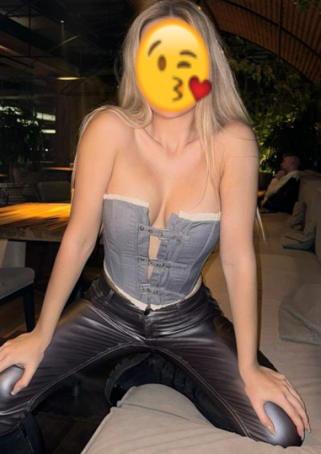Abu Dhabi Escort Service +971585498622