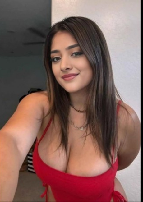 Call girls Saket 9643097474 escorts service delhi ncr