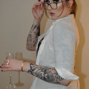 Bettie Page | Brunette Beauty | 0481 867 350