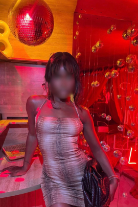 Aria Collins | Petite & Young Chocolate Treat | 0481 300 999